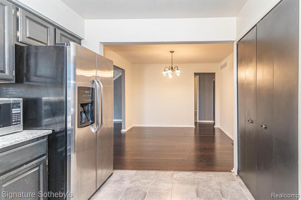 35917 West 14 Mile Road Farmington Hills, MI 48331 - Photo 23 of 57