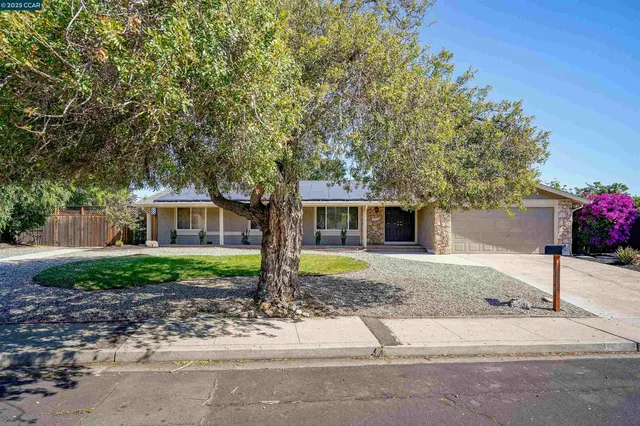 $980,000 | 5665 Lewis Way, Concord, CA 94521