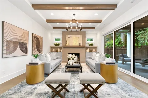 $3,599,950 | 4526 89th Avenue Southeast, Mercer Island, WA 98040