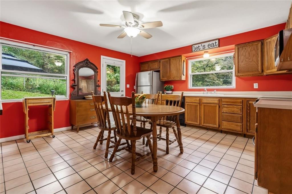 4016 Gibsonia Road Gibsonia, PA 15044 - Photo 11 of 27 Gallery Image 11