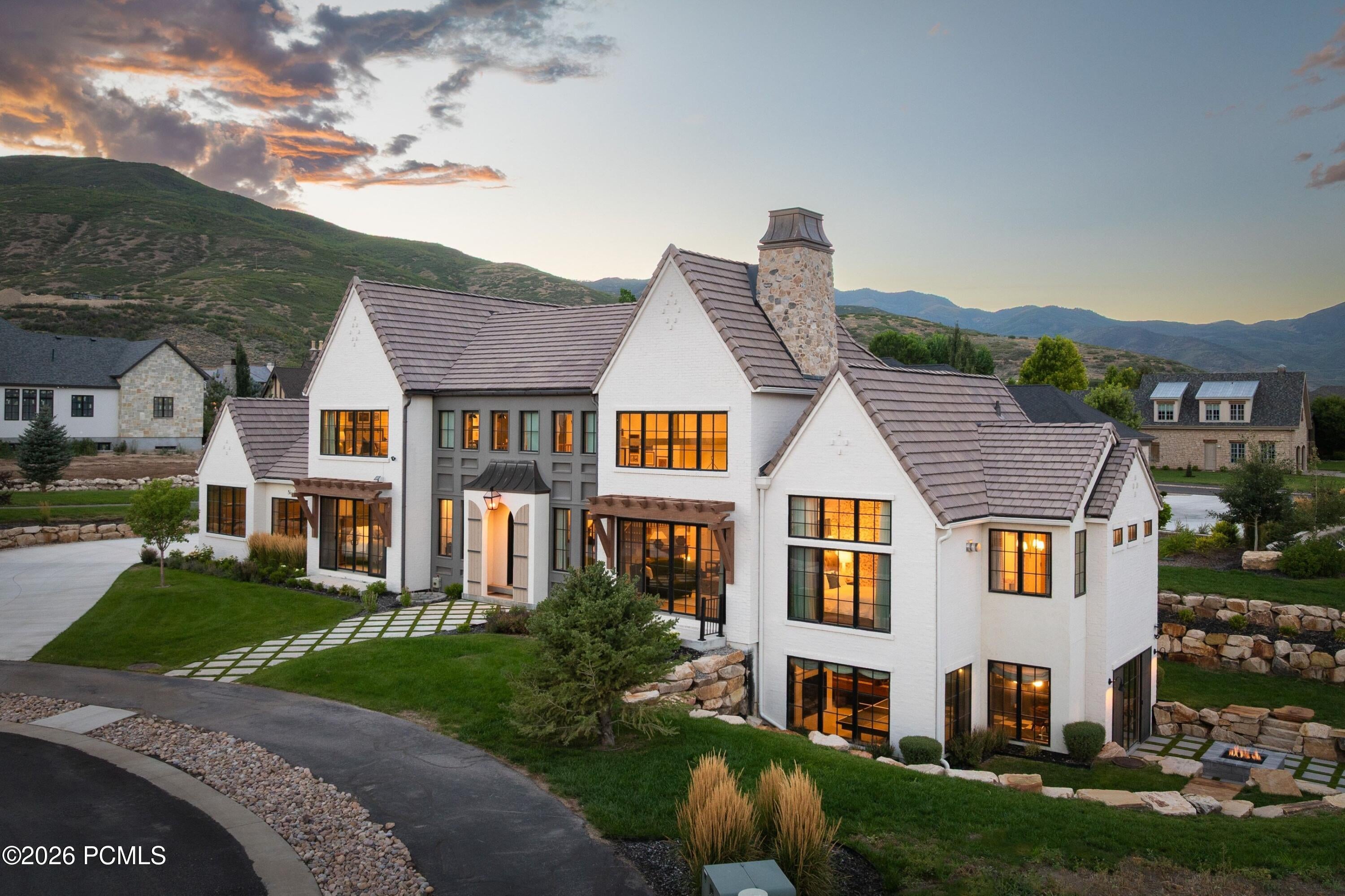 558 West Rheinfalls Circle Midway, UT 84049 - Photo 2 of 61 Gallery Image 2