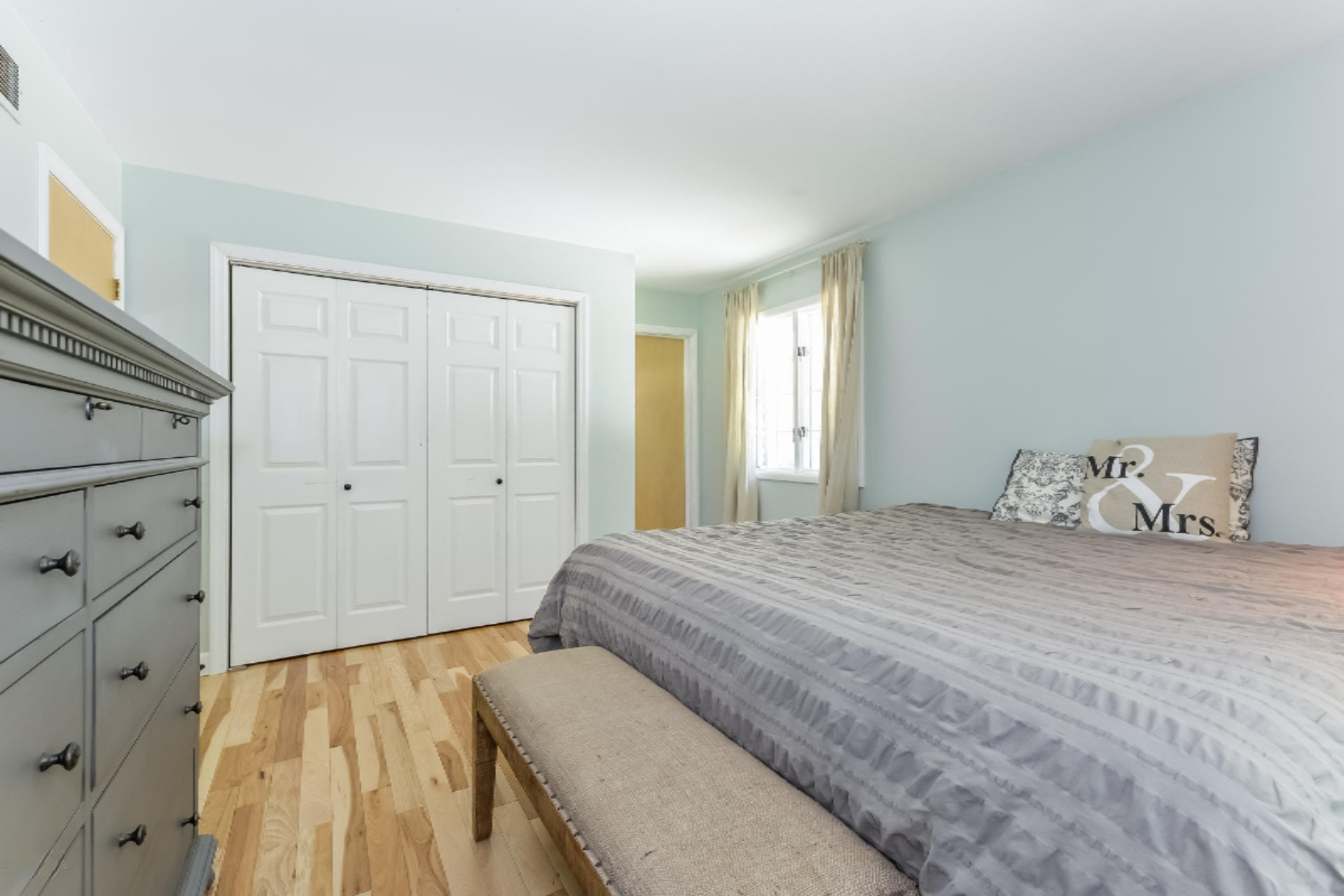 8607 West R Avenue Kalamazoo, MI 49009 - Photo 20 of 42 020-Master_Bedroom-5834471-medium