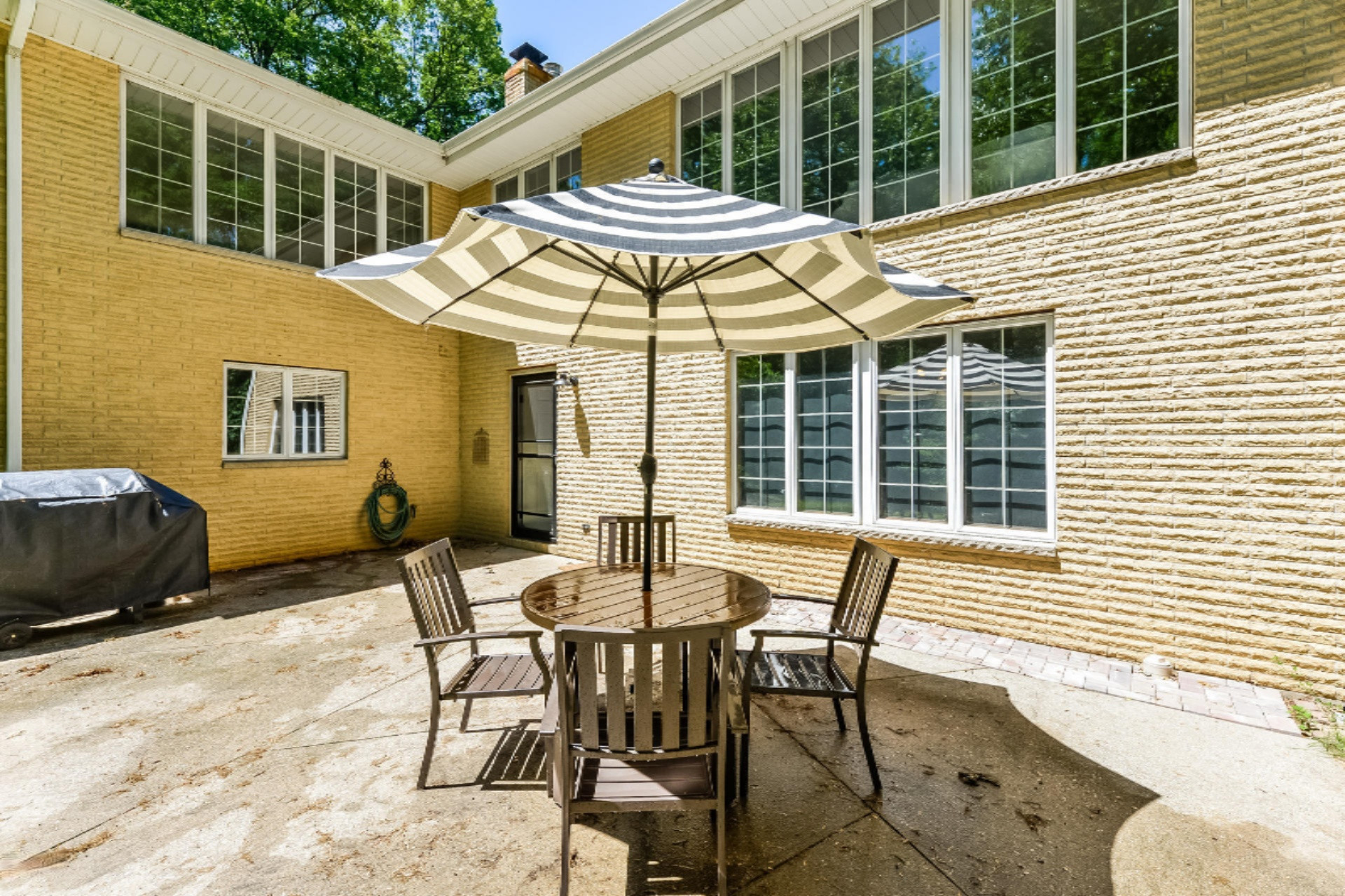 8607 West R Avenue Kalamazoo, MI 49009 - Photo 36 of 42 036-Patio-5834486-medium