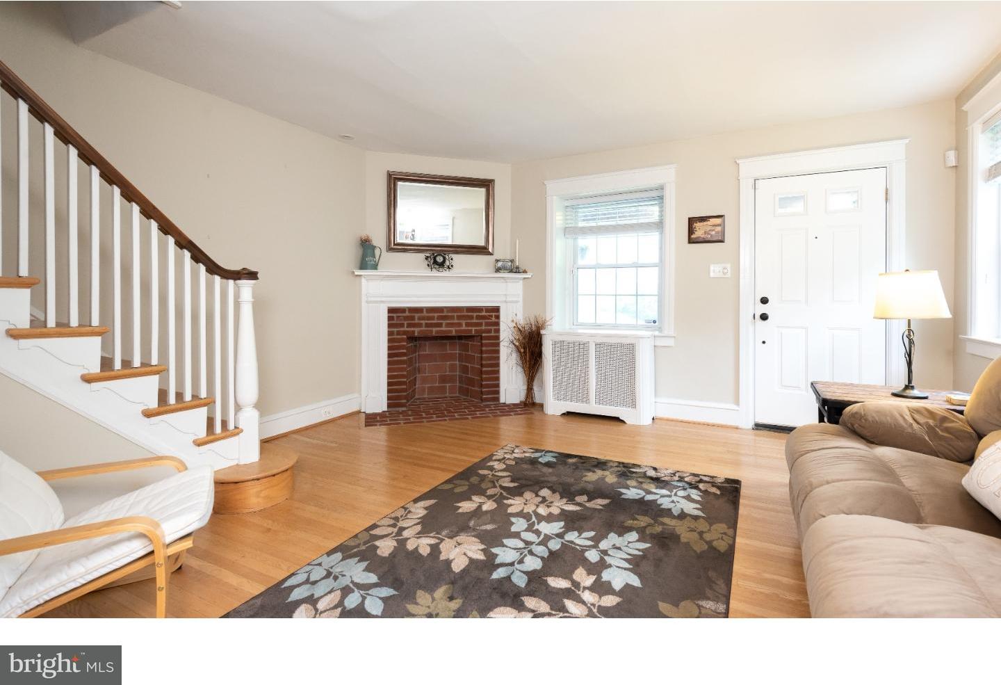 41 Chatham Road Ardmore, PA 19003 - Photo 3 of 17 Living Room