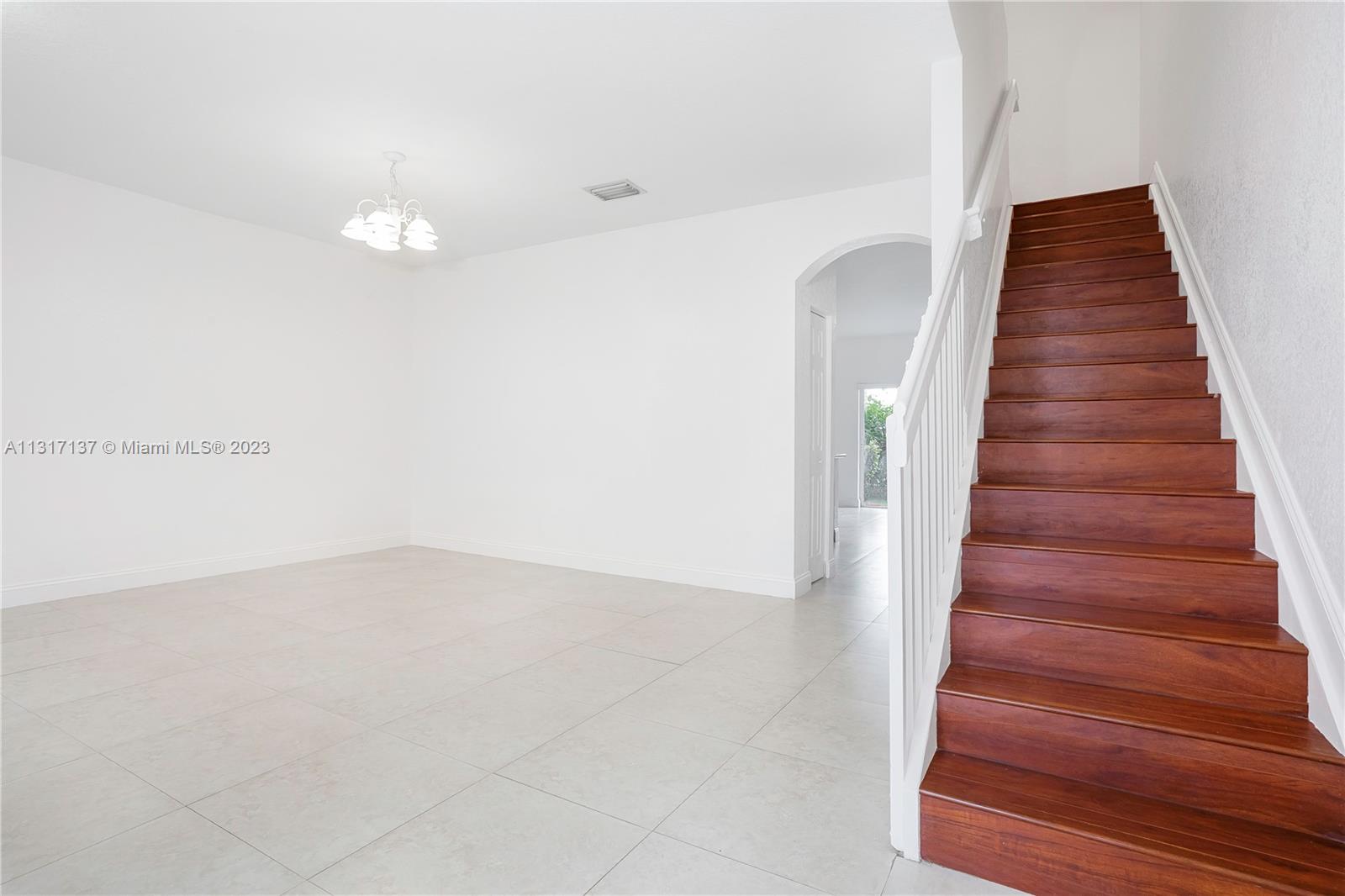4971 Southwest 140th Terrace, Unit 6 Miramar, FL 33027 - Photo 3 of 24 a view of an entryway