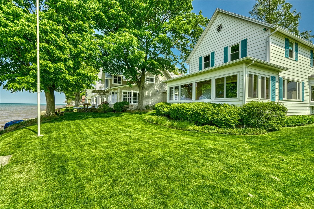 534 Forest Lawn Road Webster, NY 14580 - Photo 2 of 29