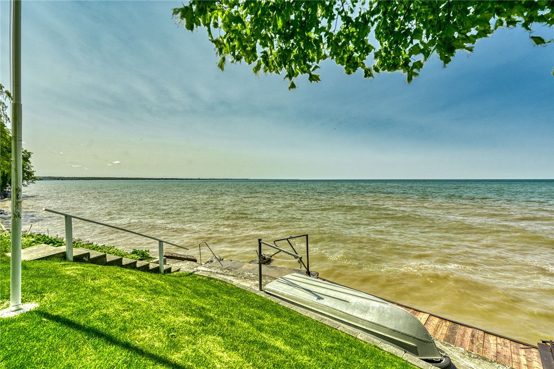 534 Forest Lawn Road Webster, NY 14580 - Photo 4 of 29