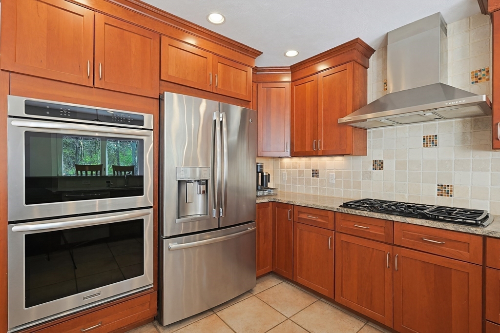 8 Weyman Lane Sharon, MA 02067 - Photo 16 of 42