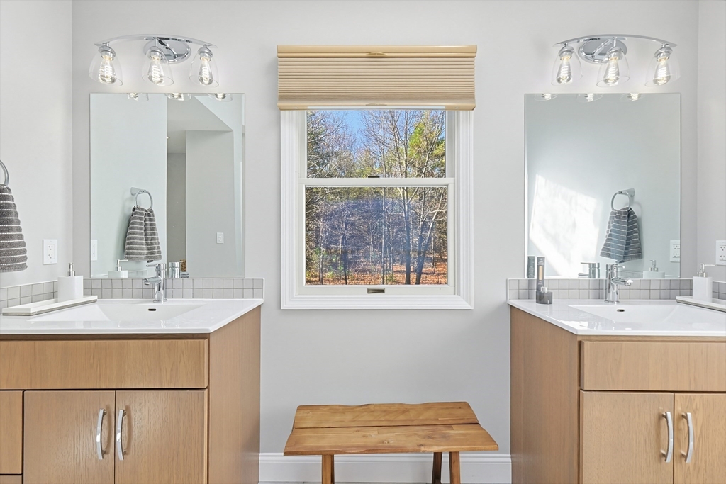 8 Weyman Lane Sharon, MA 02067 - Photo 28 of 42