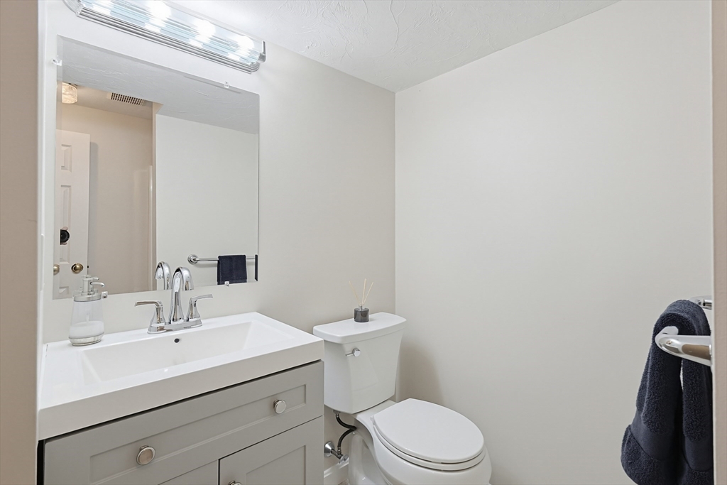 8 Weyman Lane Sharon, MA 02067 - Photo 39 of 42