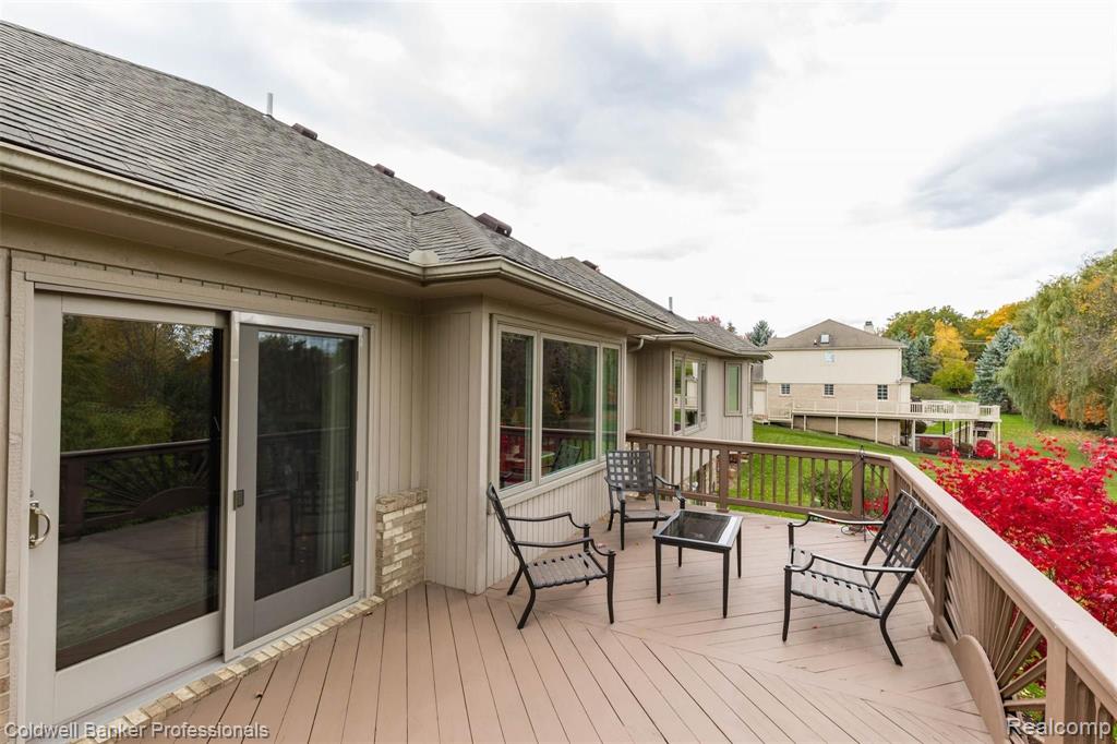 2040 Reagan Drive Rochester Hills, MI 48309 - Photo 35 of 42