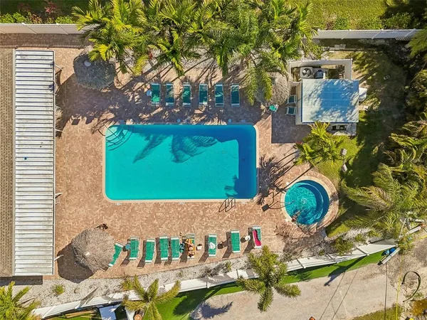 $260,000 | 900 Cove Cay Drive, Unit 5F, Clearwater, FL 33760