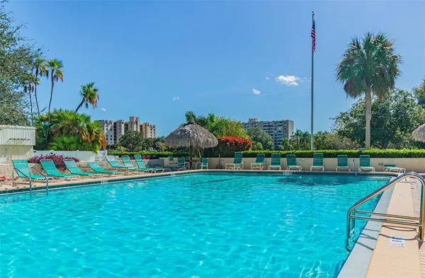 $260,000 | 900 Cove Cay Drive, Unit 5F, Clearwater, FL 33760