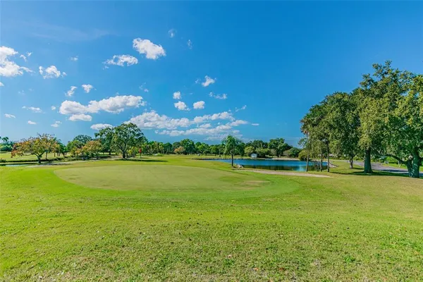 $260,000 | 900 Cove Cay Drive, Unit 5F, Clearwater, FL 33760