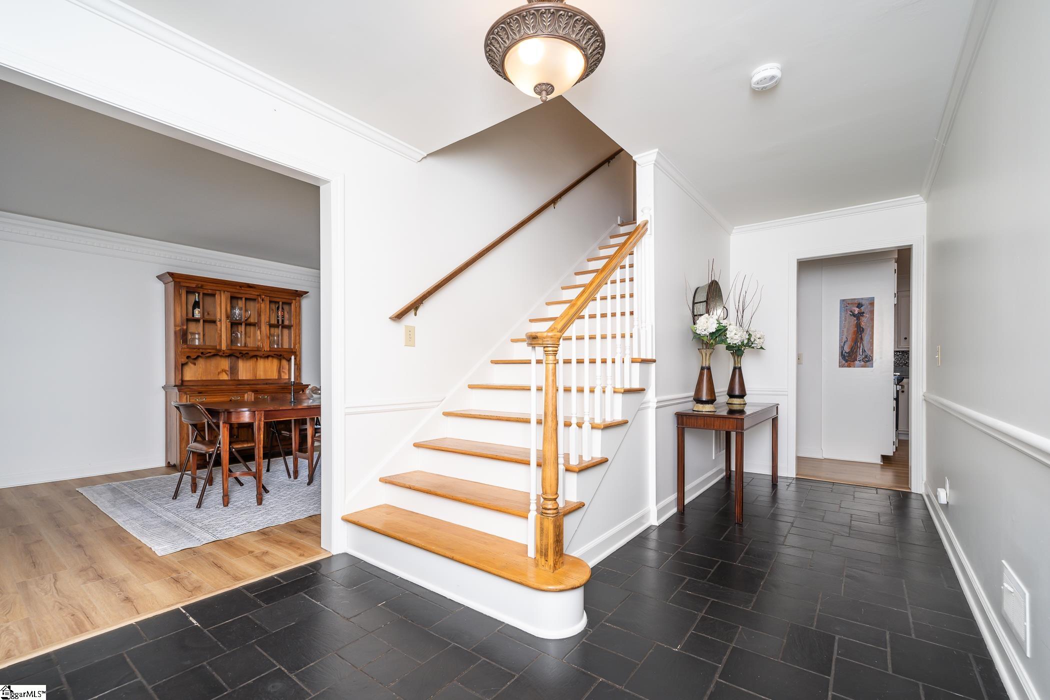 406 Mt Vernon Road Greer, SC 29651 - Photo 3 of 36