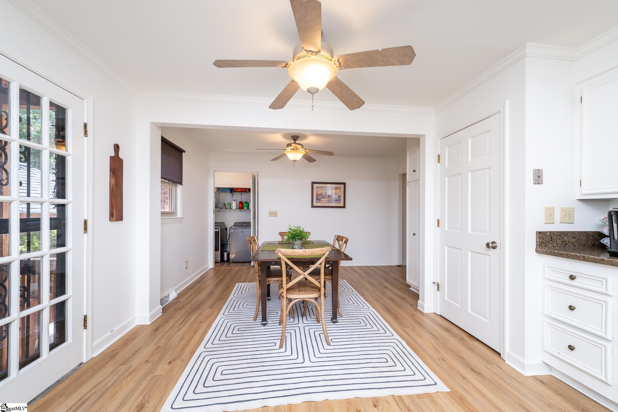 406 Mt Vernon Road Greer, SC 29651 - Photo 7 of 36