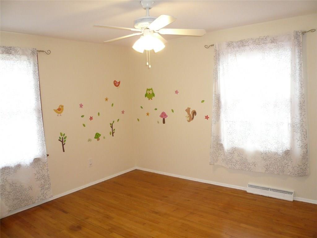 512 Goldsmith Road Pittsburgh, PA 15237 - Photo 22 of 23 Bedroom