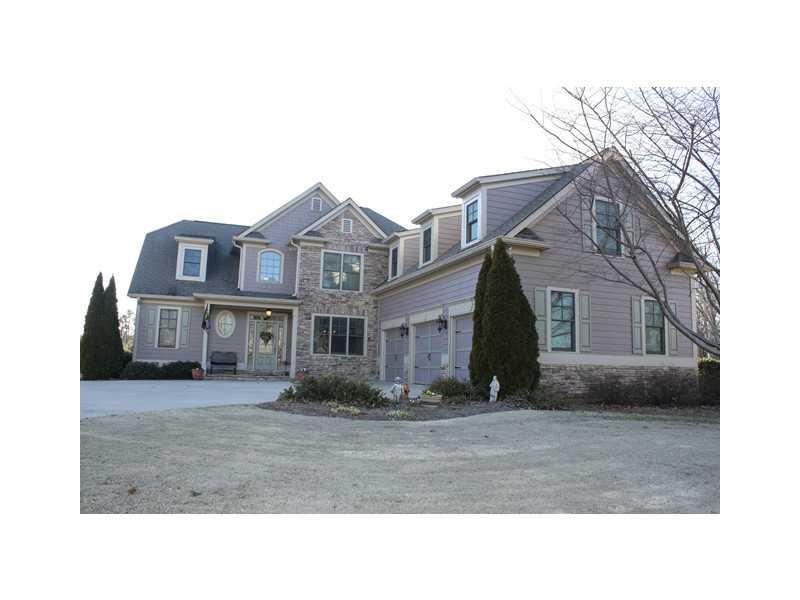 Exterior Front. Beautiful Curb appeal..