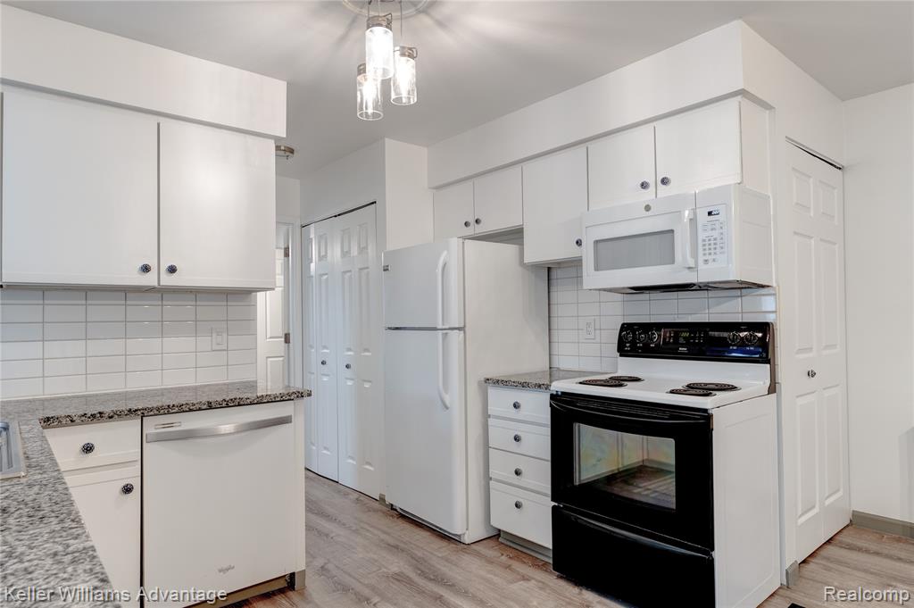 25738 Beck Road Novi, MI 48374 - Photo 12 of 35 Gallery Image 12