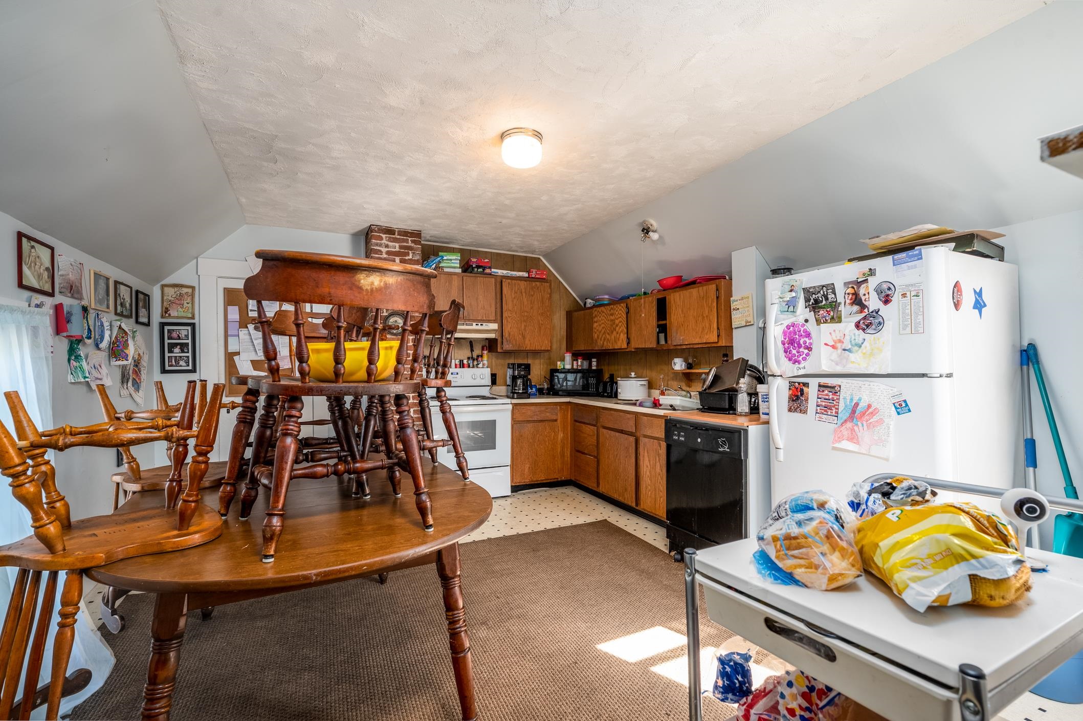 76 Spring Street Laconia, NH 03246 - Photo 12 of 34