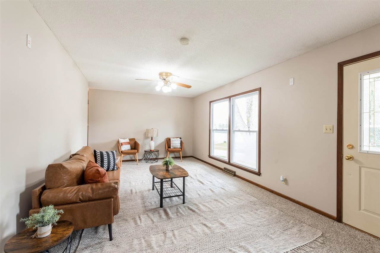 1280 Terrace Street Marion, IA 52302 - Photo 4 of 30 Gallery Image 4