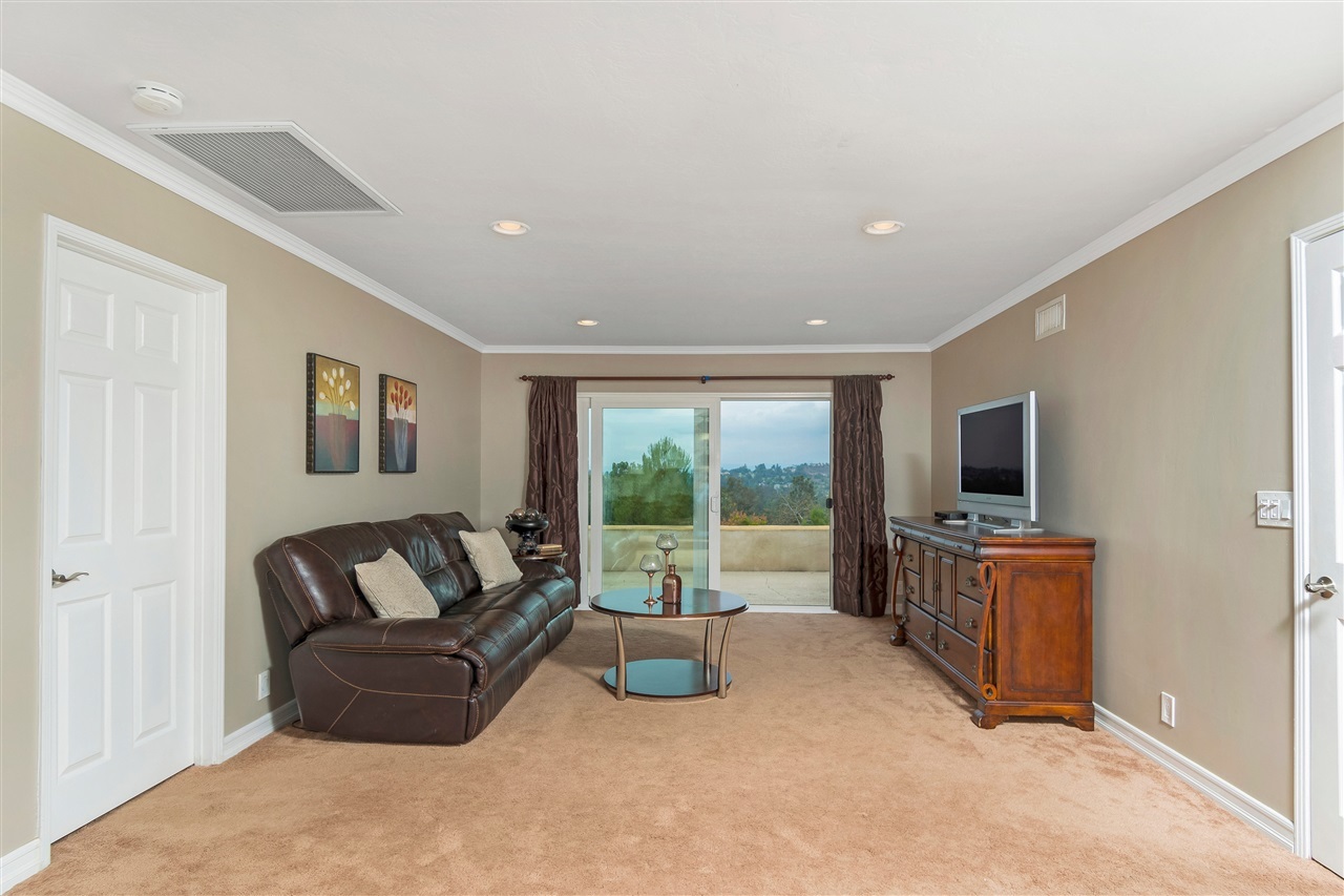 16302 Woodson View Road Poway, CA 92064 - Photo 12 of 25