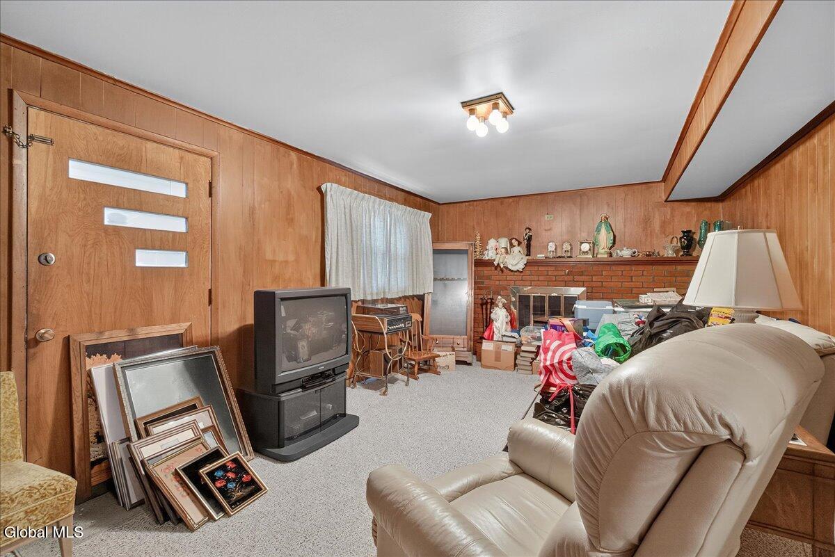 261 Pruyn Hill Road Halfmoon, NY 12118 - Photo 32 of 46 31-261 Pruyn Hill Rd-31