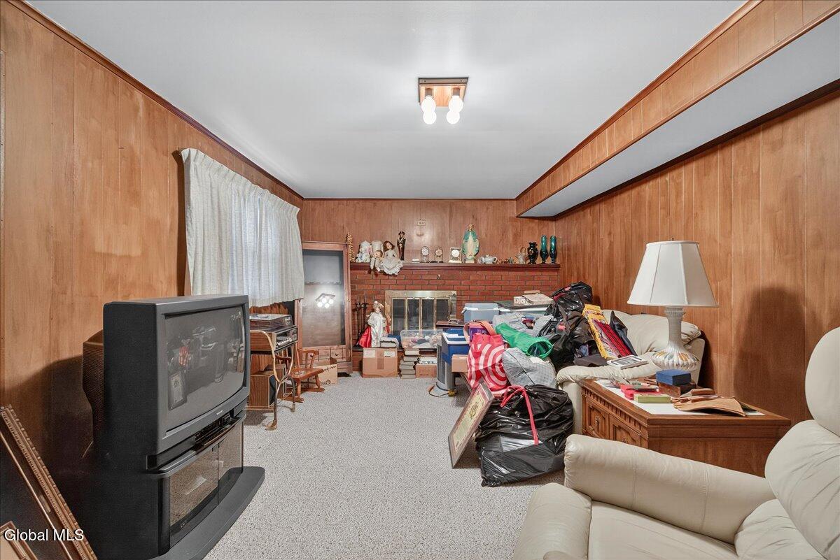 261 Pruyn Hill Road Halfmoon, NY 12118 - Photo 33 of 46 32-261 Pruyn Hill Rd-32