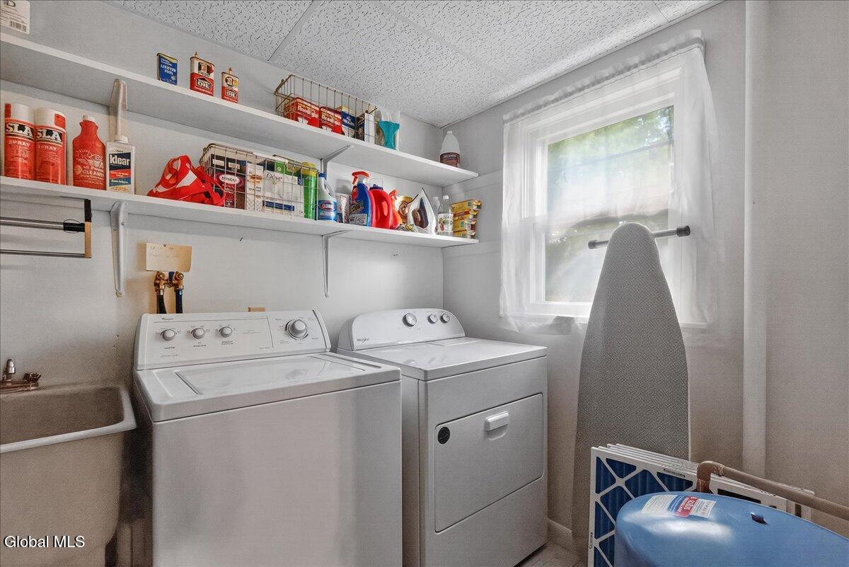 261 Pruyn Hill Road Halfmoon, NY 12118 - Photo 39 of 46 38-261 Pruyn Hill Rd-38