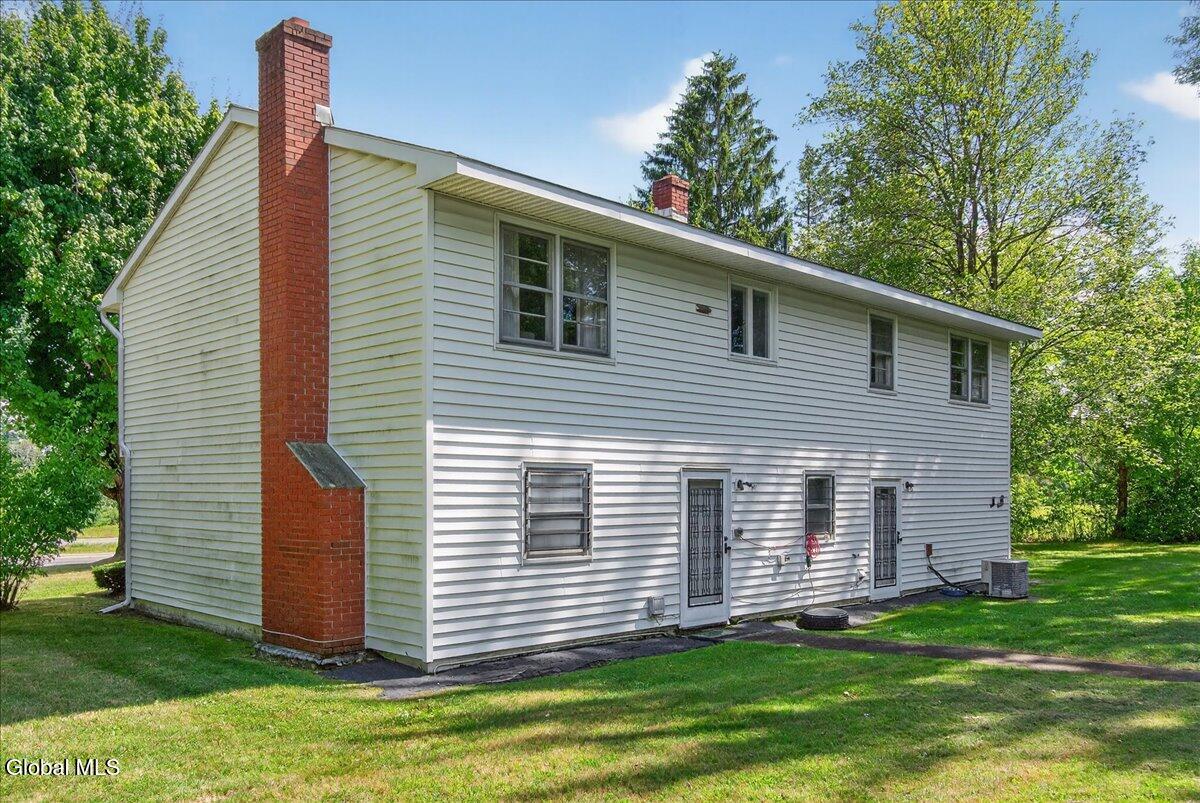 261 Pruyn Hill Road Halfmoon, NY 12118 - Photo 9 of 46 45-261 Pruyn Hill Rd-45