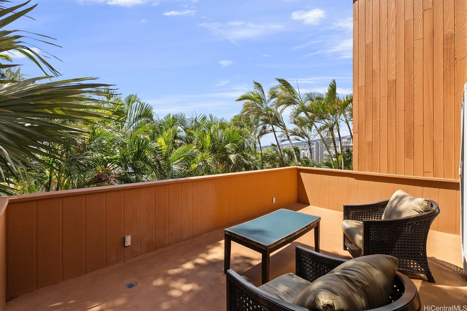 8 Prospect Street Honolulu, HI 96813 - Photo 7 of 25 a view of outdoor seating area