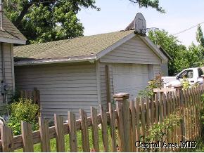 302 Main Street Modesto, IL 62667 - Photo 2 of 5