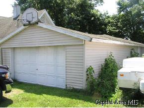 302 Main Street Modesto, IL 62667 - Photo 3 of 5