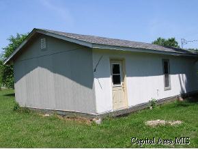 302 Main Street Modesto, IL 62667 - Photo 4 of 5