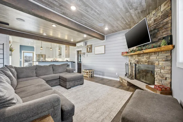 $599,900 | 14443 Highway 10, Glyndon, MN 56547