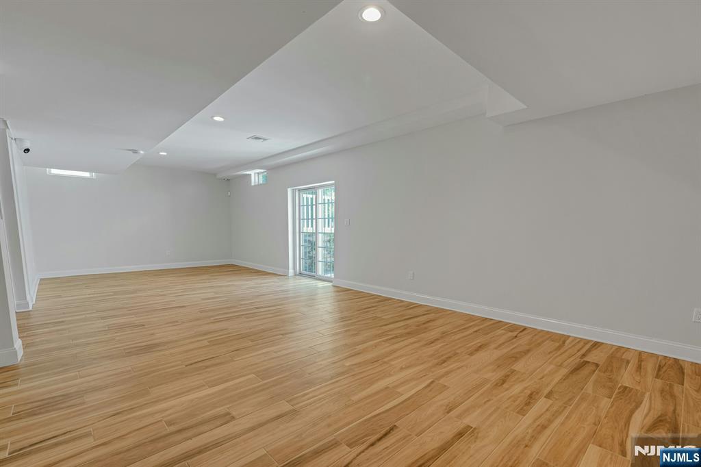 1364 Tabor Road Morris Plains, NJ 07950 - Photo 29 of 35
