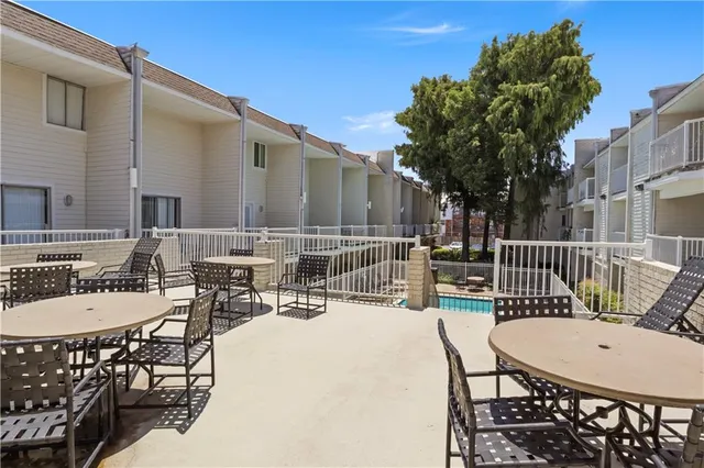 $1,325 | 3805 Houma Boulevard, Unit A223, Metairie, LA 70006