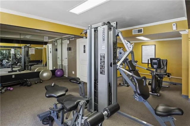 $1,325 | 3805 Houma Boulevard, Unit A223, Metairie, LA 70006