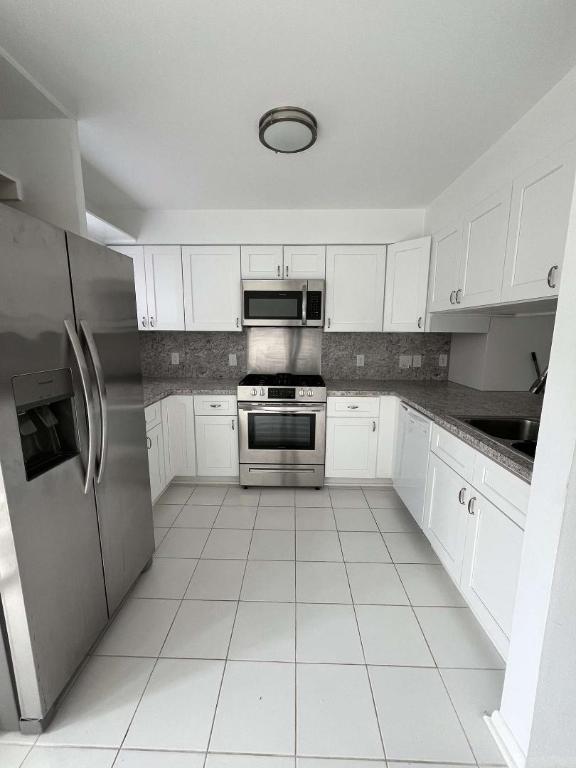 5303 West Gate Boulevard, Unit B Austin, TX 78745 - Photo 1 of 25
