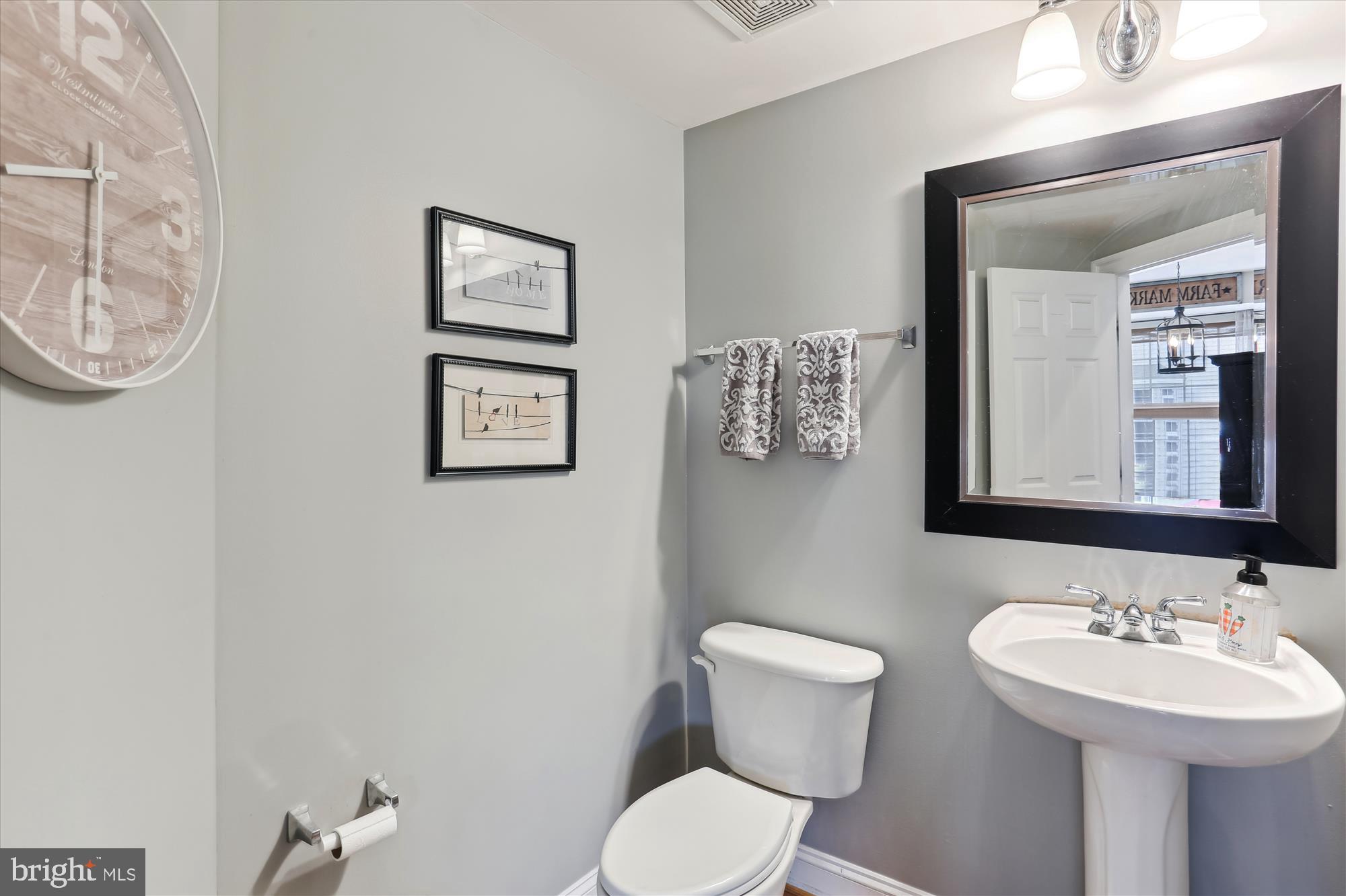 12206 Skylark Road Clarksburg, MD 20871 - Photo 35 of 88 Powder Room