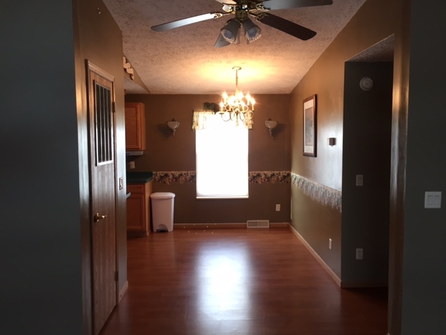 1114 Pearl Street Rochester, IN 46975 - Photo 9 of 11