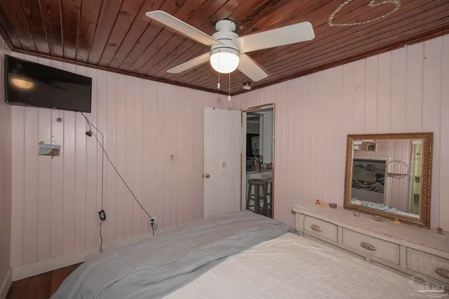 $214,900 | 3105 East Lakeview Avenue, Pensacola, FL 32503