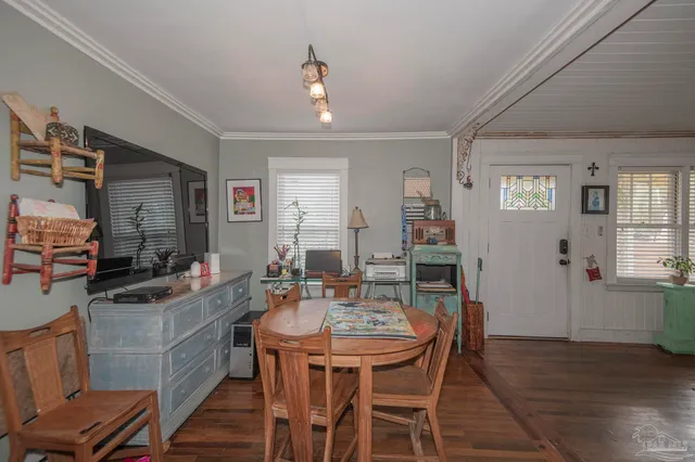 $214,900 | 3105 East Lakeview Avenue, Pensacola, FL 32503