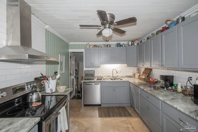 $214,900 | 3105 East Lakeview Avenue, Pensacola, FL 32503