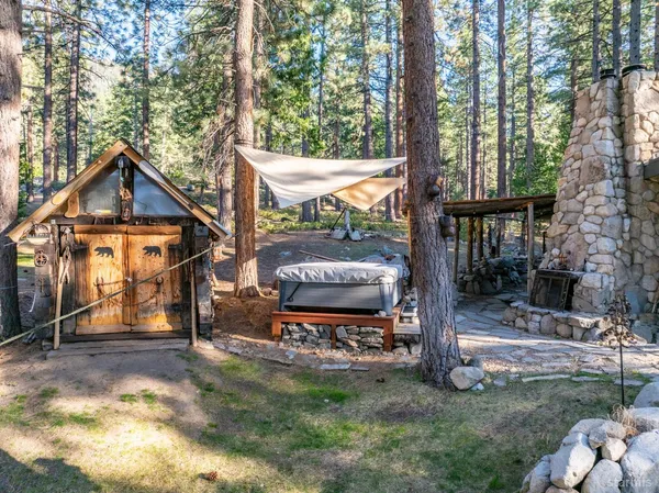 $960,000 | 3724 Regina Road, South Lake Tahoe, CA 96150
