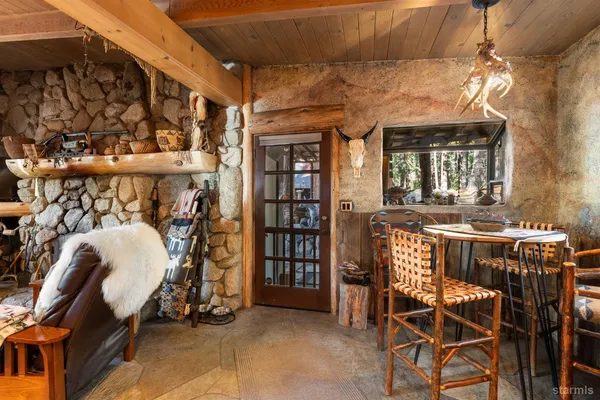 $960,000 | 3724 Regina Road, South Lake Tahoe, CA 96150