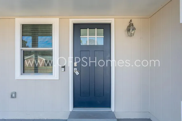 $2,500 | 606 Ironwood Drive, Fort Walton Beach, FL 32547