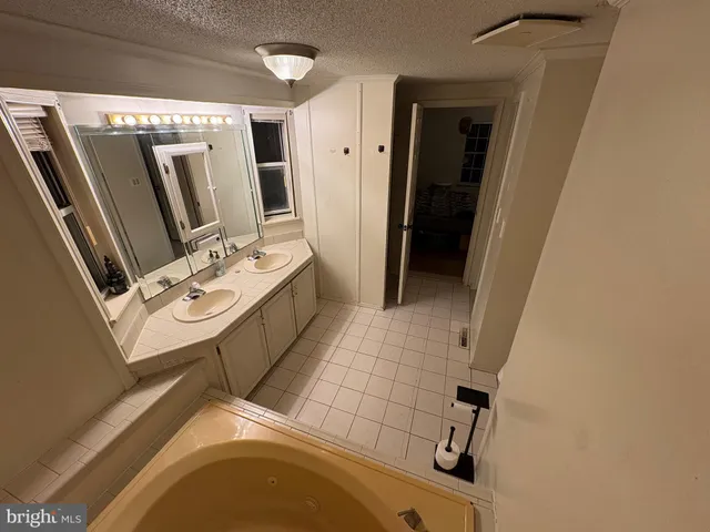 $260,000 | 824 Hawks Bridge Road, Salem, NJ 08079