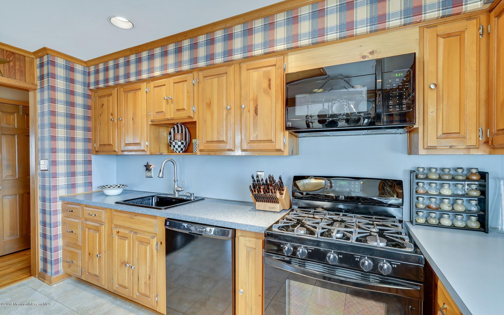 2112 Edgar Road Point Pleasant, NJ 08742 - Photo 11 of 29 461aaa0dd7adef99ef6e7ec08d6c0b8e