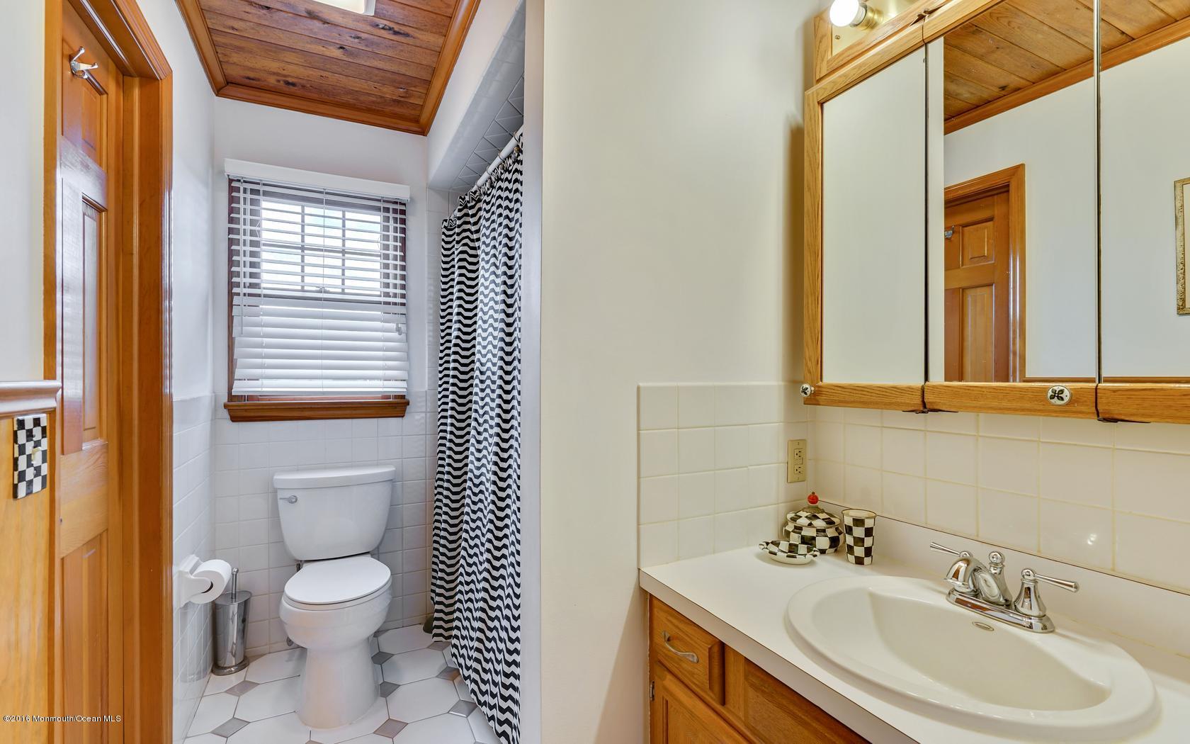 2112 Edgar Road Point Pleasant, NJ 08742 - Photo 19 of 29 19e9d6df7ef08ead43224229dbecc303